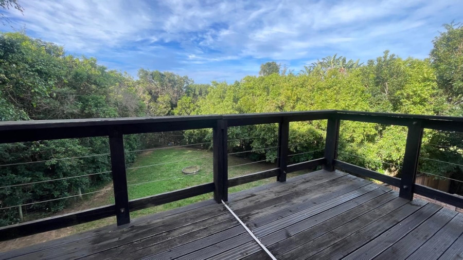 4 Bedroom Property for Sale in Blue Bend Eastern Cape
